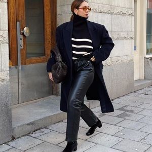 Vintage Wool Navy Long Coat With Shoulder Pads International Scene